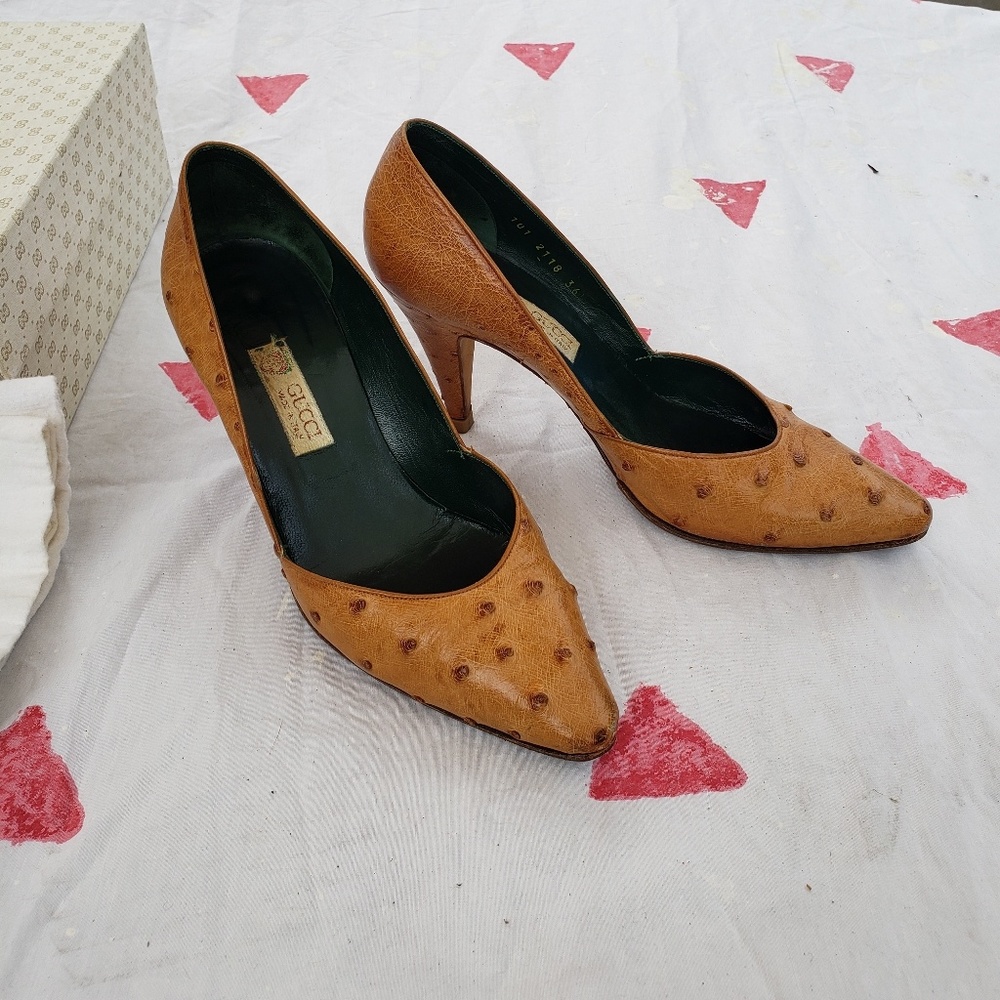 Gucci Vintage Ostrich Leather Camel High Heels